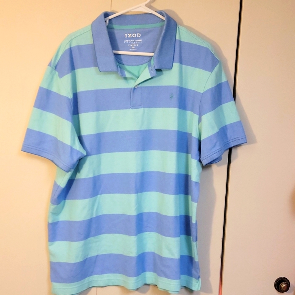 Men's IZOD sport we're color green and blue Advantage performance short